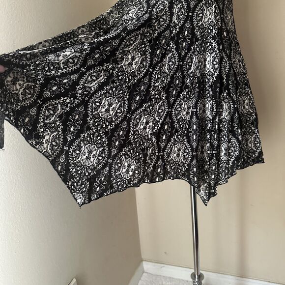 LILY ROSE BLACK IVORY FLORAL SPAGHETTI STAP FLUTED HEMLINE DRESS SIZE XL EUCXL - Picture 5 of 10